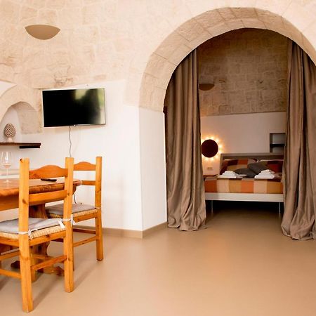 Pavi Trulli E Suites Locorotondo Ngoại thất bức ảnh