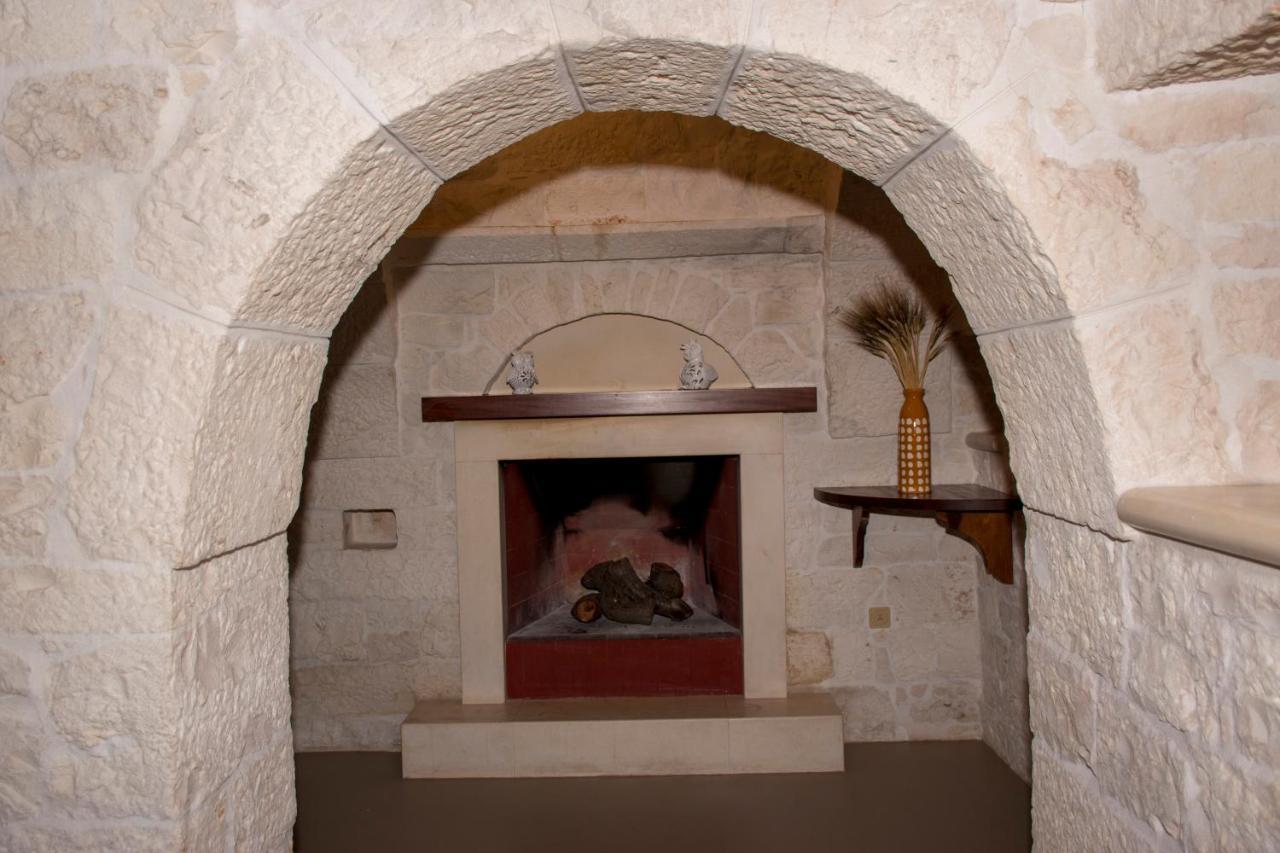 Pavi Trulli E Suites Locorotondo Ngoại thất bức ảnh