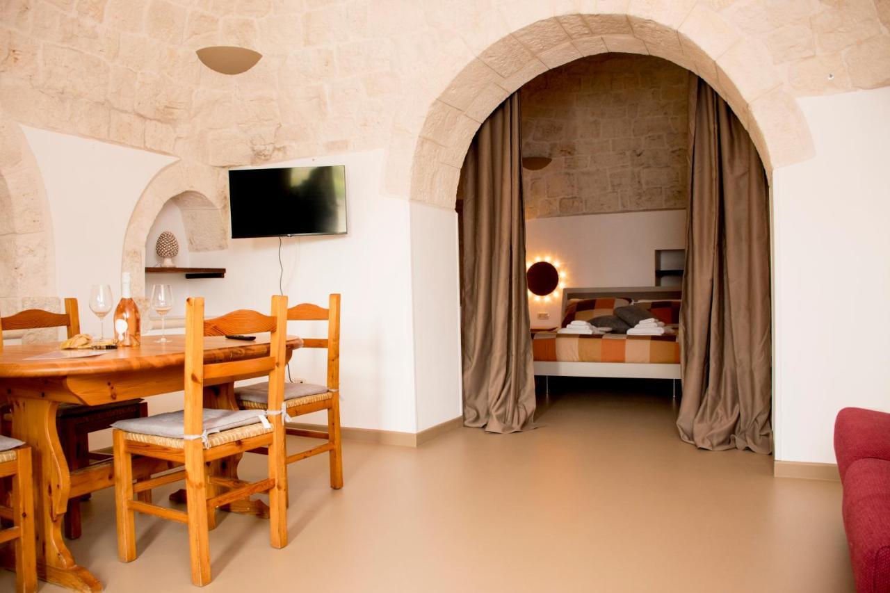 Pavi Trulli E Suites Locorotondo Ngoại thất bức ảnh